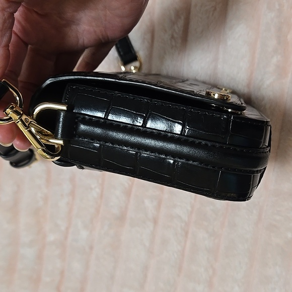 Michael Kors Jet Set Small Full Flap Crossbody with Gold Accents - Picture 9 of 12